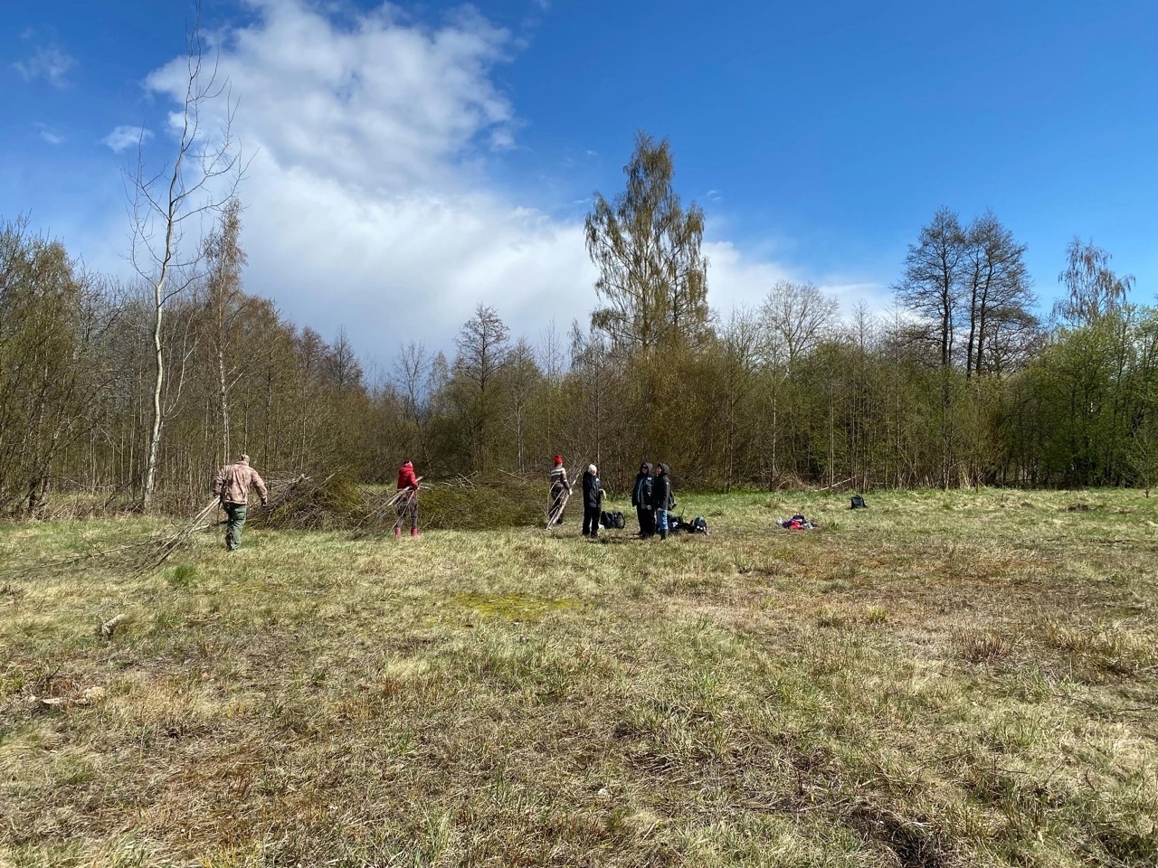 ГКУ «Дирекция ООПТ Санкт-Петербурга» вместе с активными волонтерами приняла участие в общегородском субботнике, посвященном Дню благоустройства нашего города!
